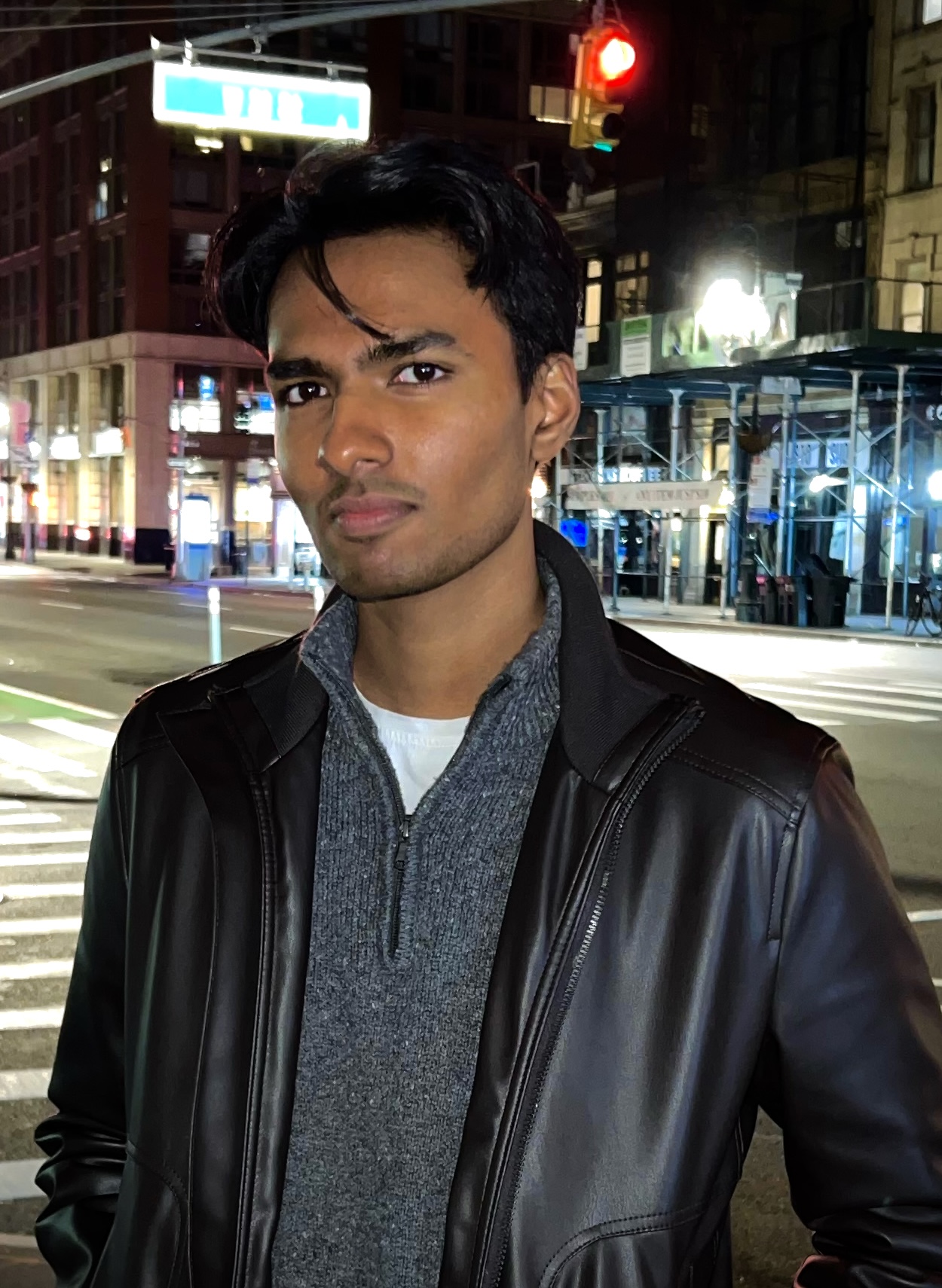 Tharun Saravanakumar headshot